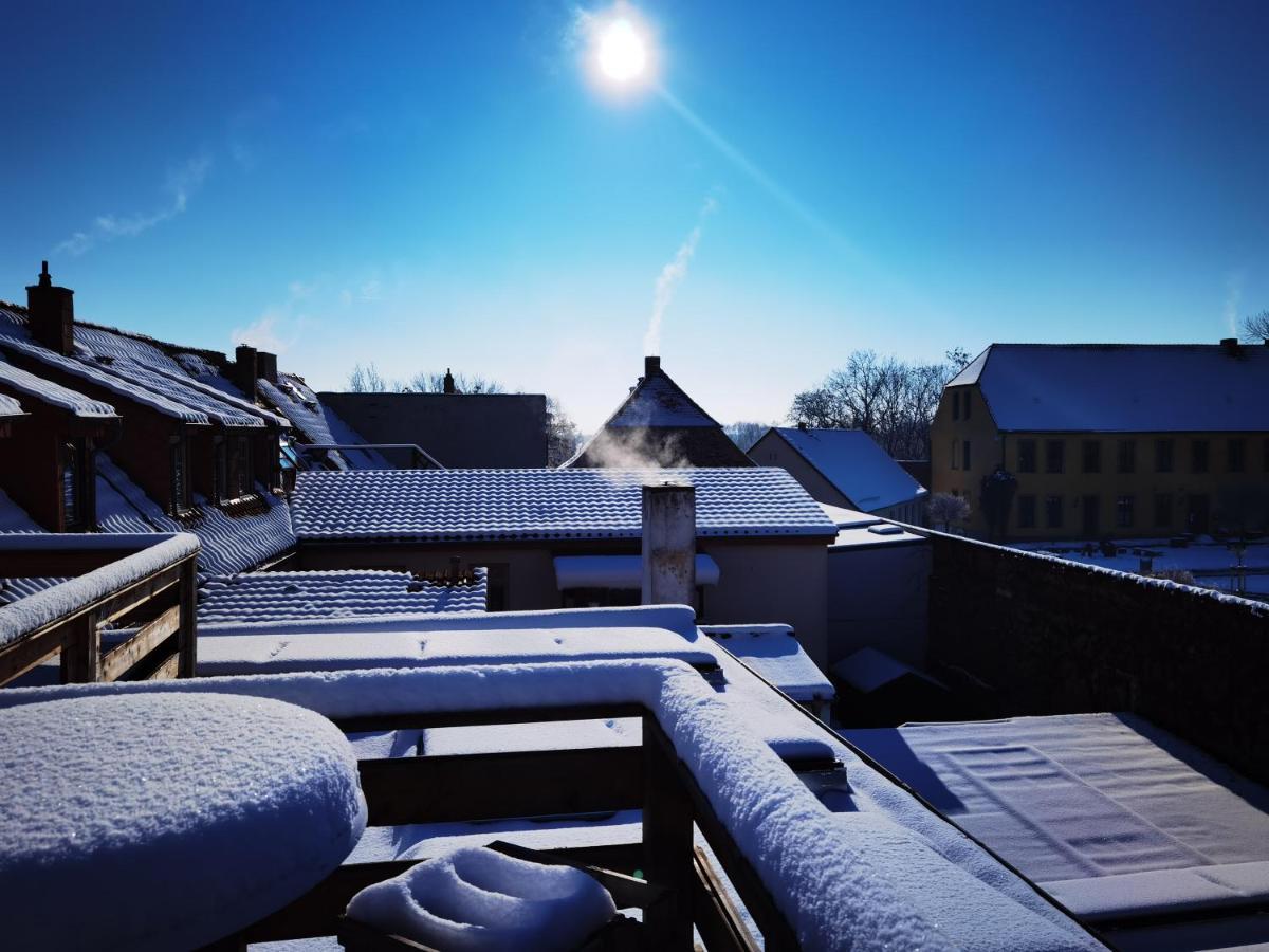 Gemütliche Dachwohnung mit oder ohne Dampfsauna mit Dachterrasse nebeneinander Wolmirstedt Exterior foto